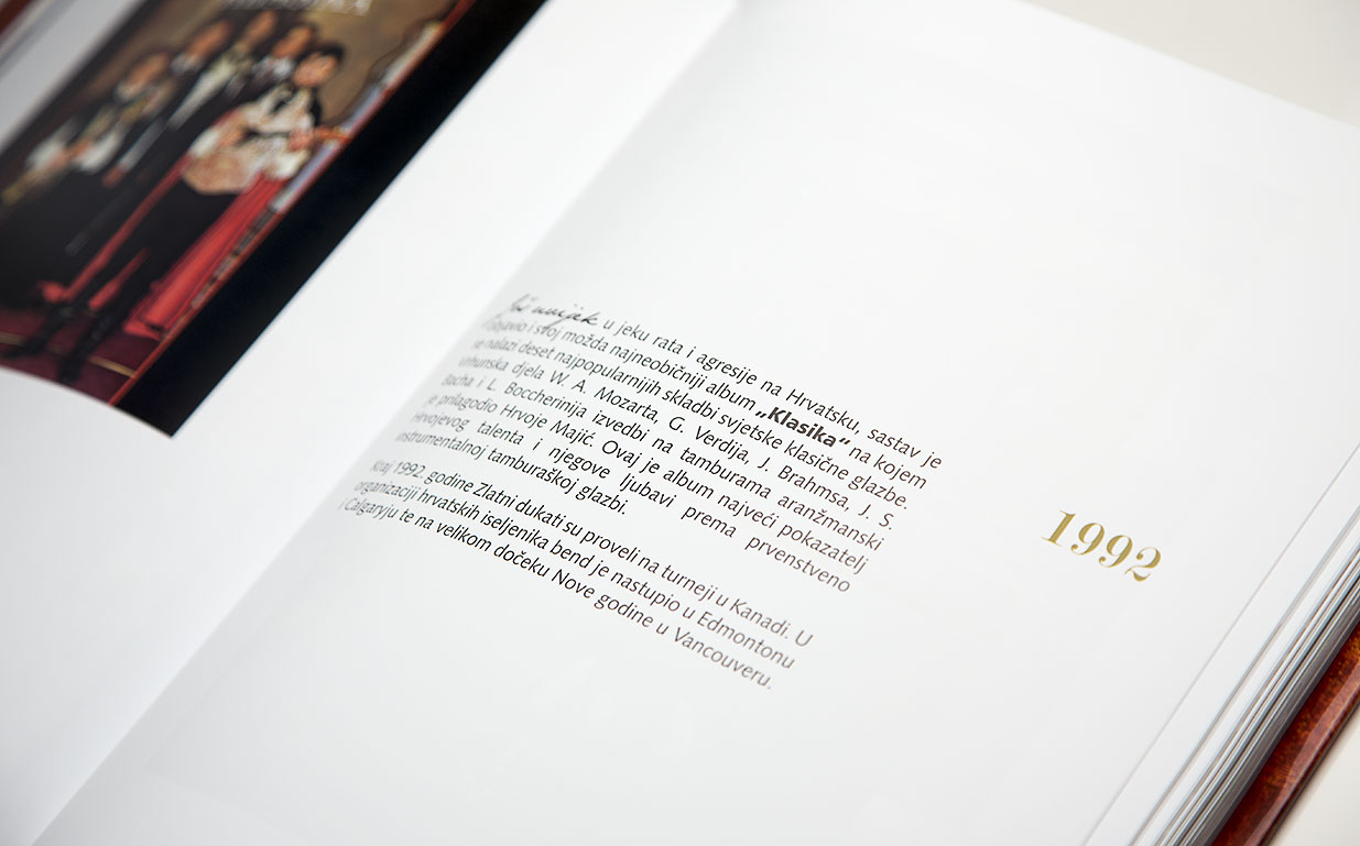 Dizajn knjige monografije 25 godina Najboljih hrvatskih tamburaša Nek me pamte gradovi - Zlatni dukati